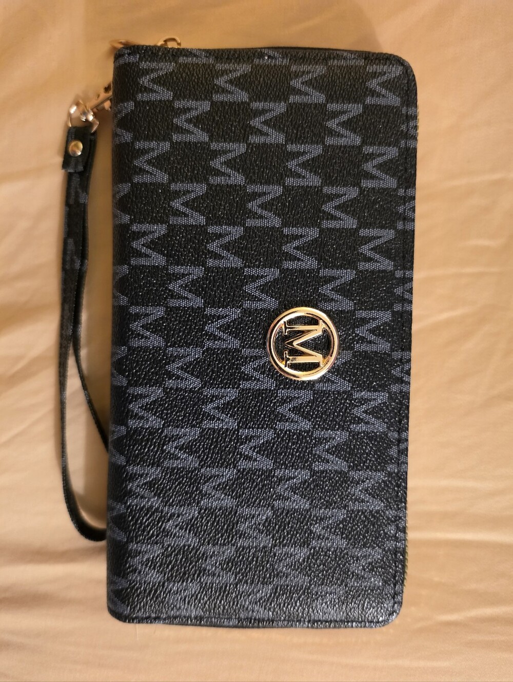 Black and Gold Wristlet Wallet